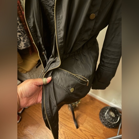 Michael Kors lightweight rain jacket - Picture 4 of 11